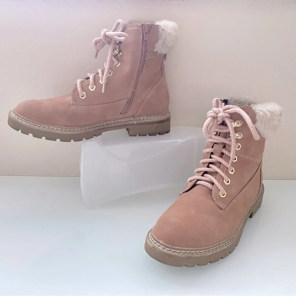 Steve Madden Peachy Tan Faux Fur-Lined Lace Combat Walking Ankle Boots Size 8 M - Picture 1 of 14